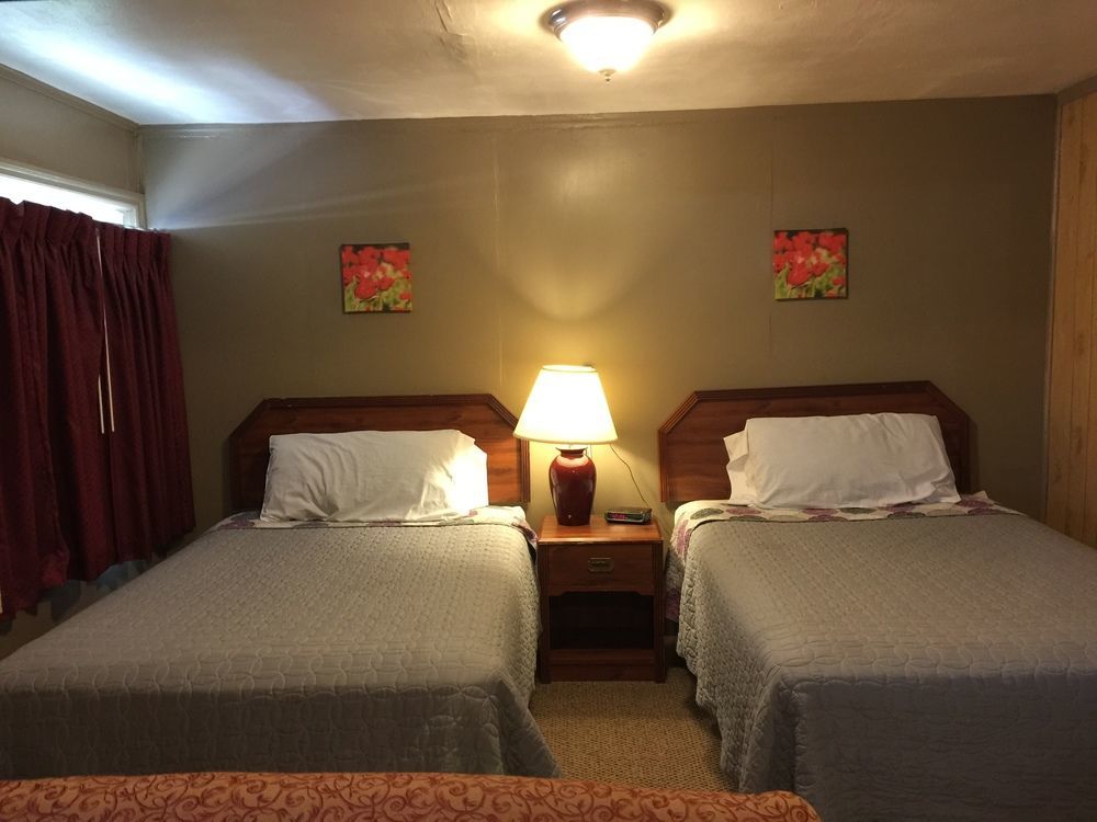 Cooper Motel Tuscola Bagian luar foto