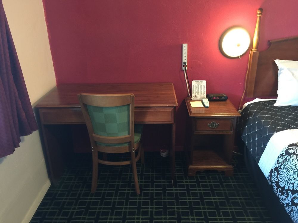 Cooper Motel Tuscola Bagian luar foto